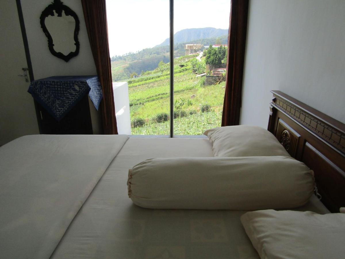 Hotel Pantes Sarangan Exteriér fotografie